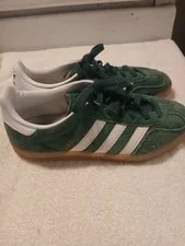 Adidas Gazelle / Low Top Lace Up Gum Sole 2