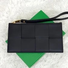 Level Built in Bottega Veneta Cassette Fragment Case 2