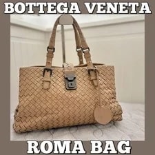 Bottega Veneta — Bottega Veneta Roma Hobo — Handbag — deal