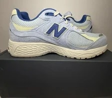 New Balance 2002R ’s Pastel Low Top Lace Up 3