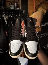 Air Jordan 1 Mid ‘ Tint’ 2