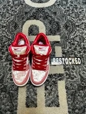 Nike SB Dunk Low Strangelove 3