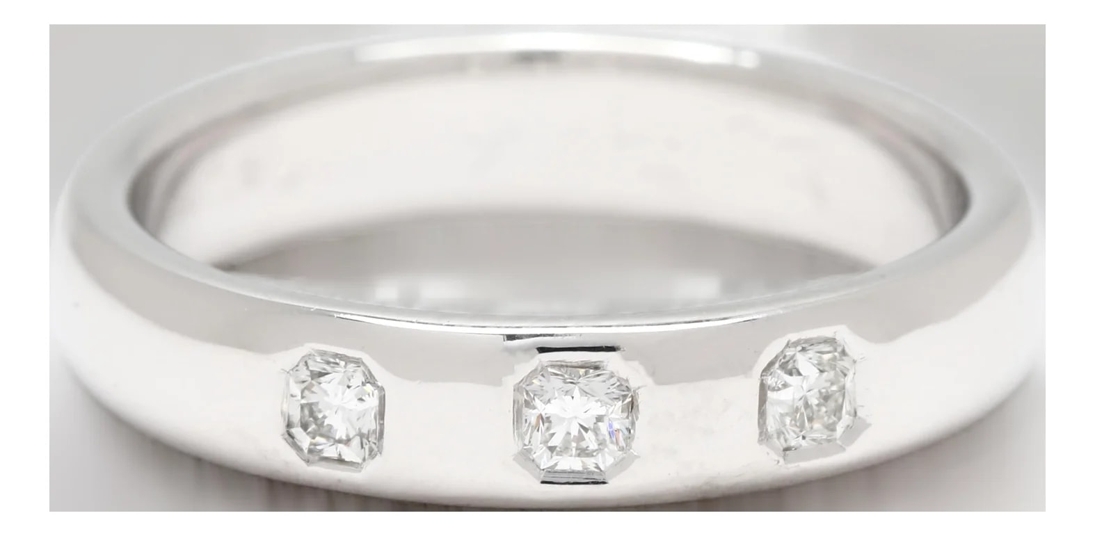 Tiffany and Co. — Tiffany & Co .25ctw Band , , Size 6 — Jewelry — resale