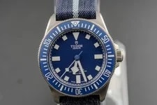 Tudor — Tudor Pelagos FXD Blue Dial on Blue AND Gray Strap 25707B/24 Complete 2024 — Watch — resale