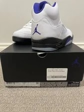 Size 10.5 - Jordan 5 2022 2