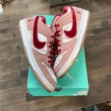 Nike SB Dunk Low StrangeLove Skateboards 2