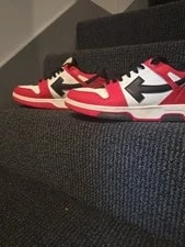 Off-White (OOO) Low in the and Size 43 US 10 2