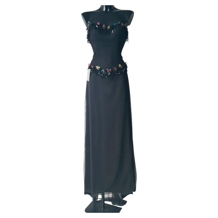 Veronica Evening Dress With Floral Appliqués and A Corset Back — Clothing — resale