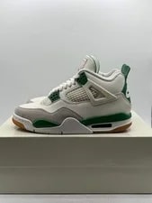 Air Jordan 4 Retro SB (Worn) 3