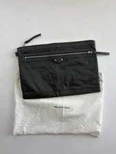 Balenciaga — Balenciaga Classic Clip M Arena 273023 — Handbag — resale