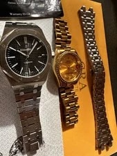 Audemars Piguet Royal Oak Automatic Black Dial Date Silver Bracelet Box 2