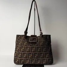 Fendi Mamma Baguette Hardware 157677K 2