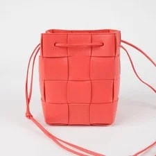 Bottega Veneta Cassette Bucket Small Crossbody 157894518 [P] 4