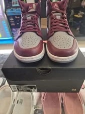 DQ8426-615 Size 10.5 Air Jordan 1 Mid Cherrywood 2