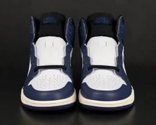 Size 5- Air Jordan 1 Retro OG High 2