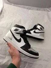 Jordan 1 High Metallic 2