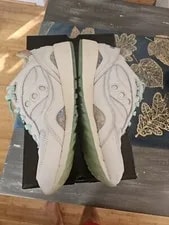 Size 10.5 - Saucony 6000 Mother of Pearl 3