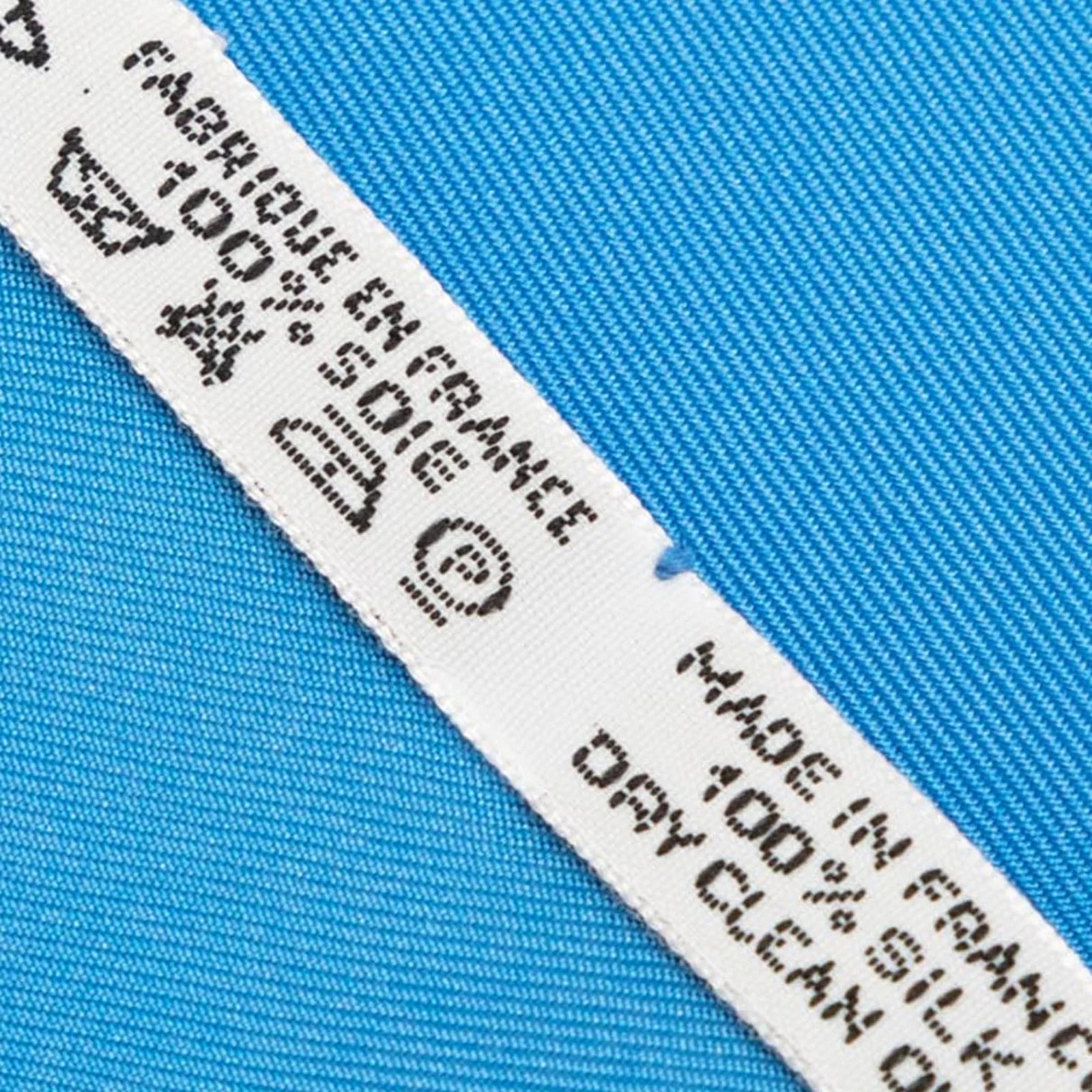 Qu Importe le Flacon Scarf 90 3