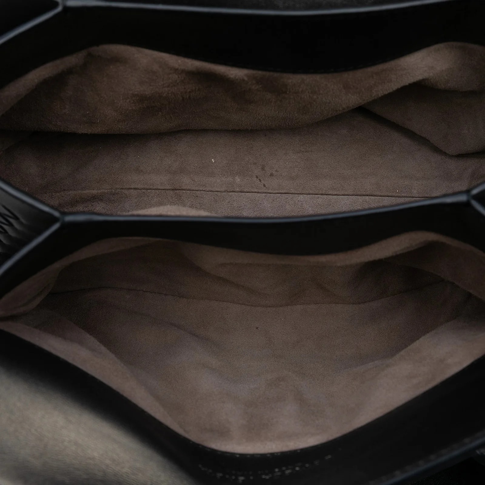 Small Trimmed Metallic Grommet Piazza Satchel 4
