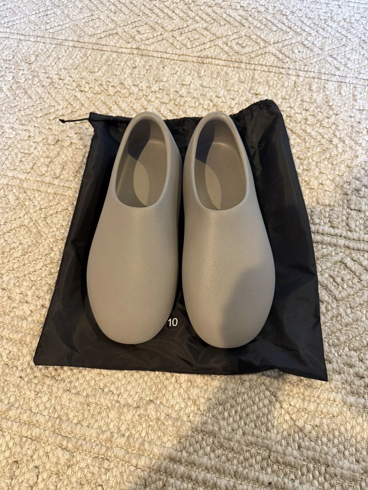 Yeezy SL-01 2