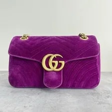 Gucci — Gucci Marmont GG Medium V- Flap — Handbag — resale
