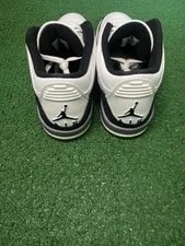Size 10.5 - Air Jordan 3 Retro in Great Condition With Shoe Box. 3