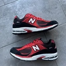 Size 11 - New Balance 2002R True 2