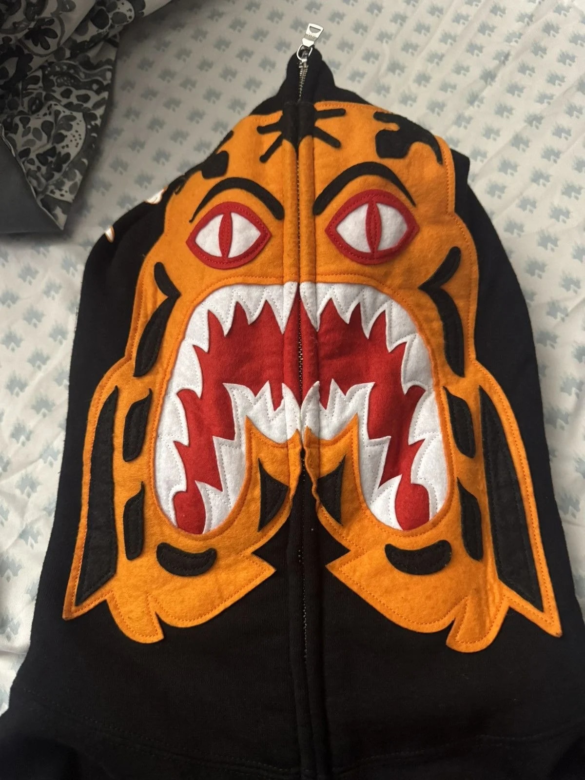 BAPE — Bape Tiger Full Zip — streetwear — resale