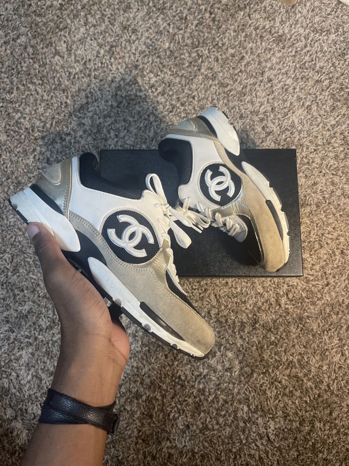 Chanel — Chanel / Low Top — Sneaker — resale