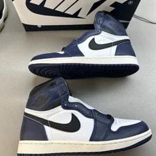 Air Jordan 1 Retro High OG in the Colorway New in Box 2