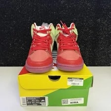 Nike SB Dunk High Strawberry Cough Size 9 (New) 3