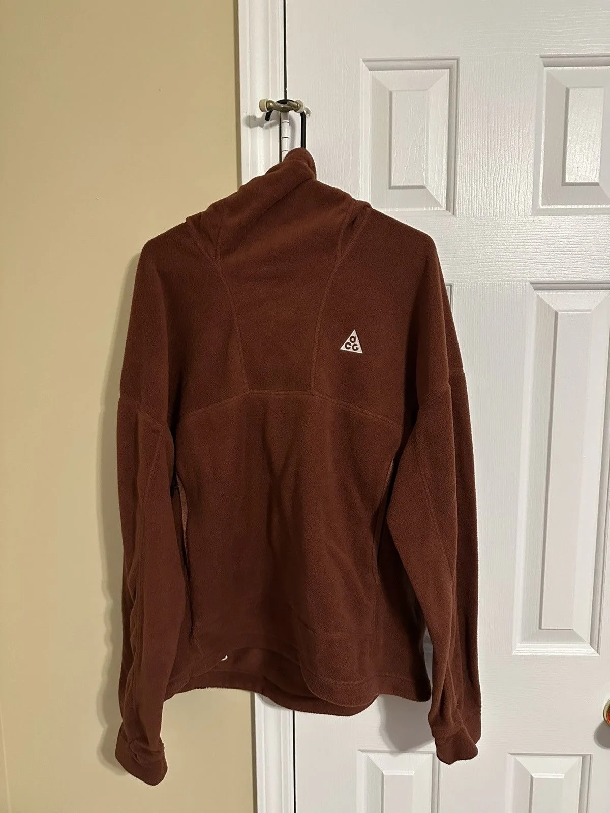 Nike — Nike ACG Wolf Tree Hoodie — streetwear — resale