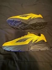 Puma X Pokémon Fade Pikachu - Limited Edition - NEW in BOX 4