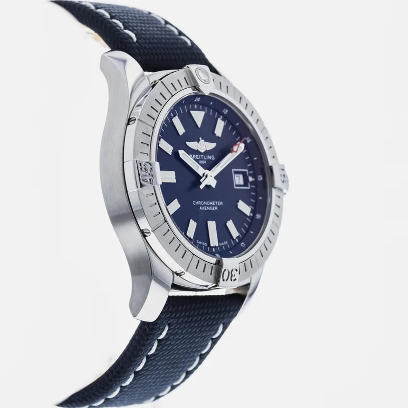 Breitling Avenger Automatic 43 A17318 A17318101C1A1 SS Automatic 4