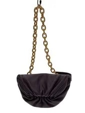 Bottega Veneta — Bottega Veneta the Chain Pouch Puff — Handbag — resale