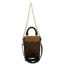 Louis Vuitton Camera Reverse 4