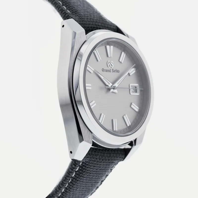 Grand Seiko Sport Quartz 9F SBGV243 4