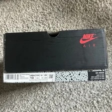 Jordan — Jordan Air 5 Retro OG Metallic Reimagined HF3975-001 — Sneaker — resale
