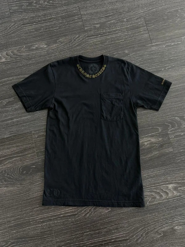 Hearts Neck Logo T-Shirt 2