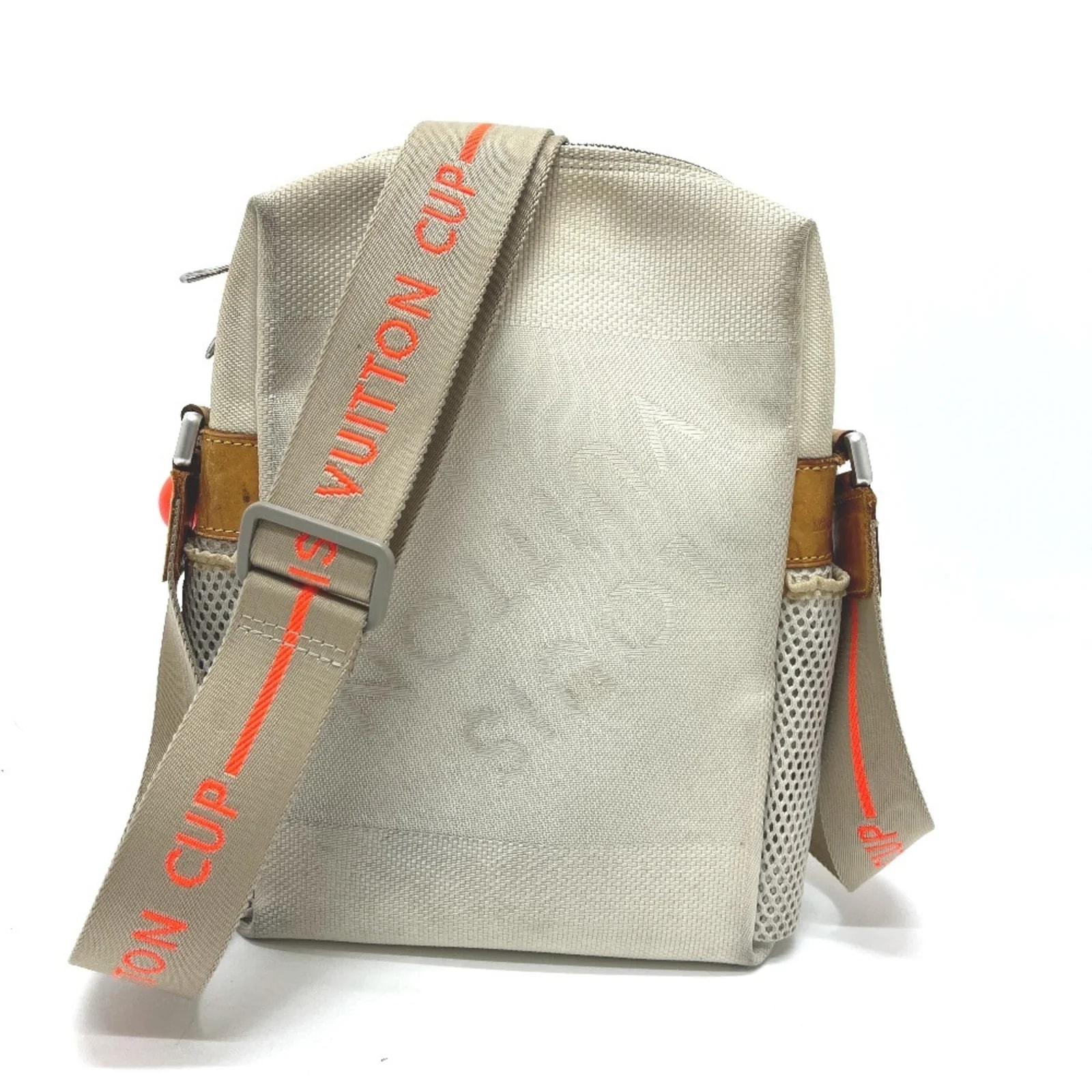 Louis Vuitton Geant Pochette 2