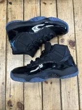 Size 8.5 - Air Jordan 11 Retro 2025 3