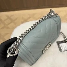 Chanel Leboy Small Quilted Chain Flap Crossbody [] 4