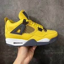 Air Jordan — Air Jordan 4 Retro Tour CT8527-700 — Sneaker — resale