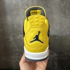 Air Jordan 4 Retro Tour CT8527-700 4