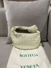 Bottega Veneta — Bottega Veneta Authentic Satchel 651876V1GG09033 — Handbag — resale