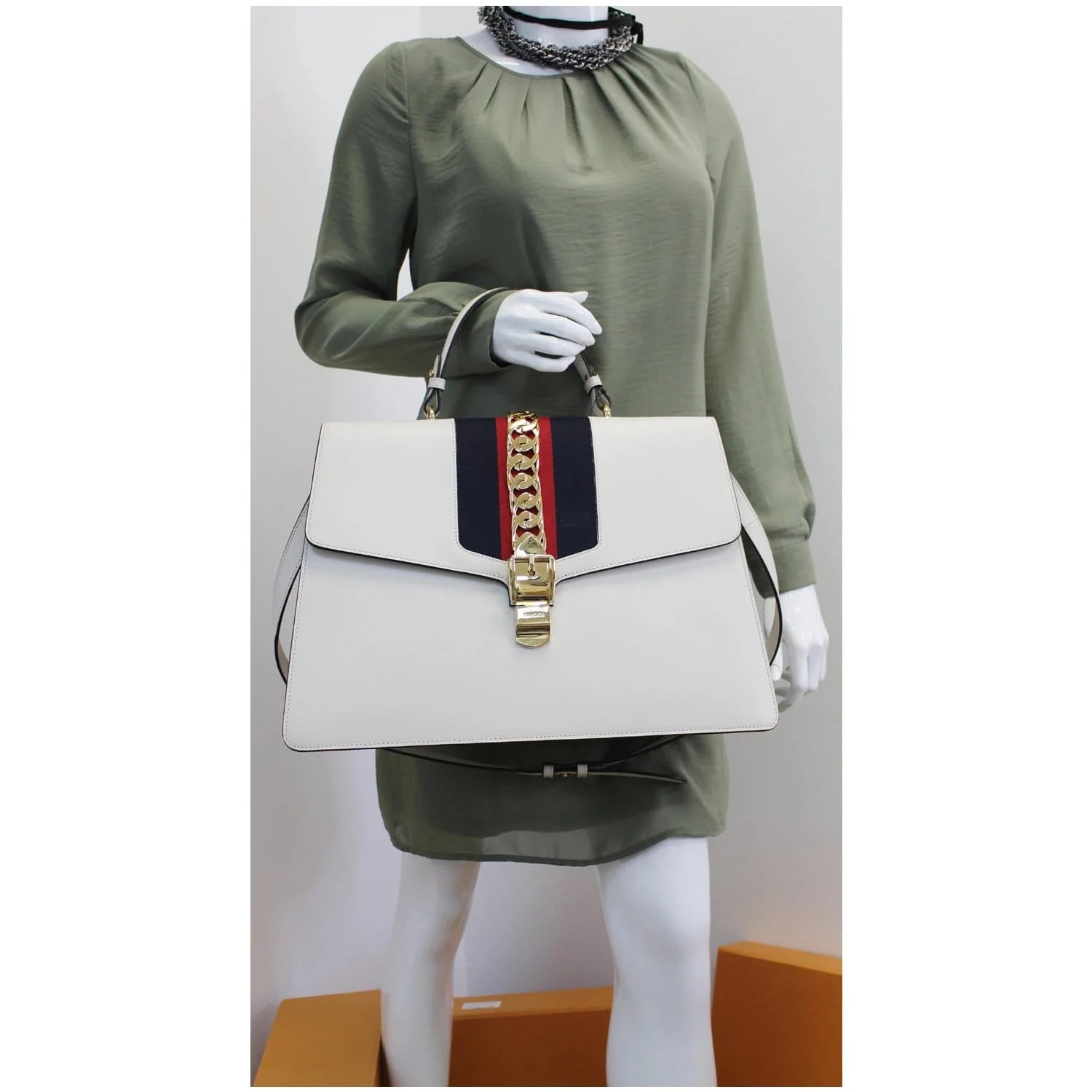 Gucci Maxi Sylvie Top Handle 477631 2
