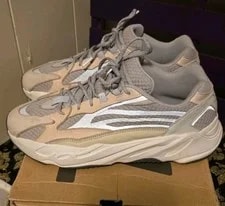 Yeezy Boost 700 V2 Size 10.5 Preowned Replacement Box 2