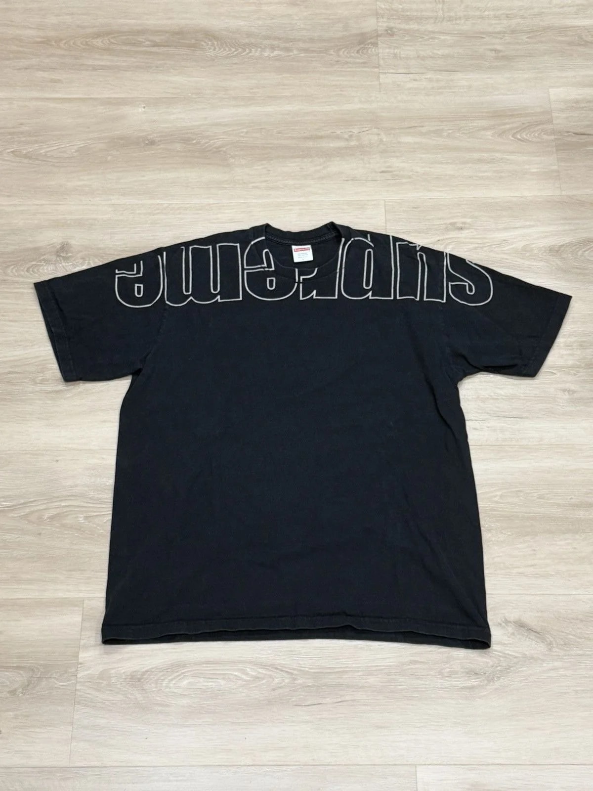 Supreme — Supreme Upside Down Logo Tee — streetwear — resale