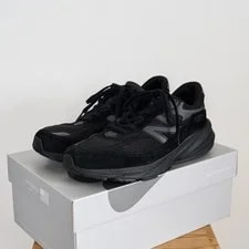 New Balance — 9.5US New Balance 990V6 U990Bb6 — Sneaker — resale