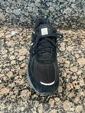 New Balance 990v4 / Size 9 3